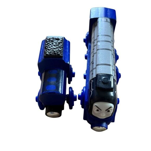 Thomas And Friends Wooden Railway Racing Bonnie And Tender - Picture 3 of 6